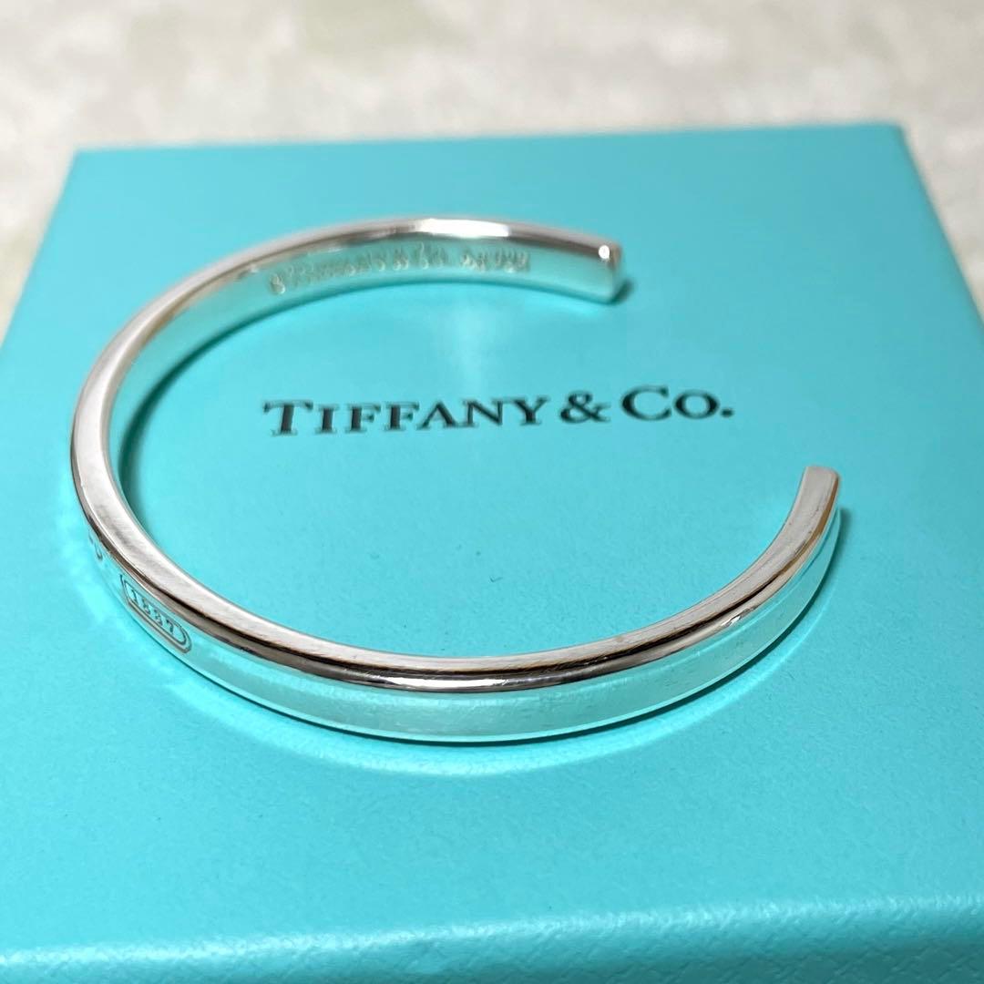 【極美品】ティファニー　ナロー1837 カフバングル　925 箱、巾着袋付属