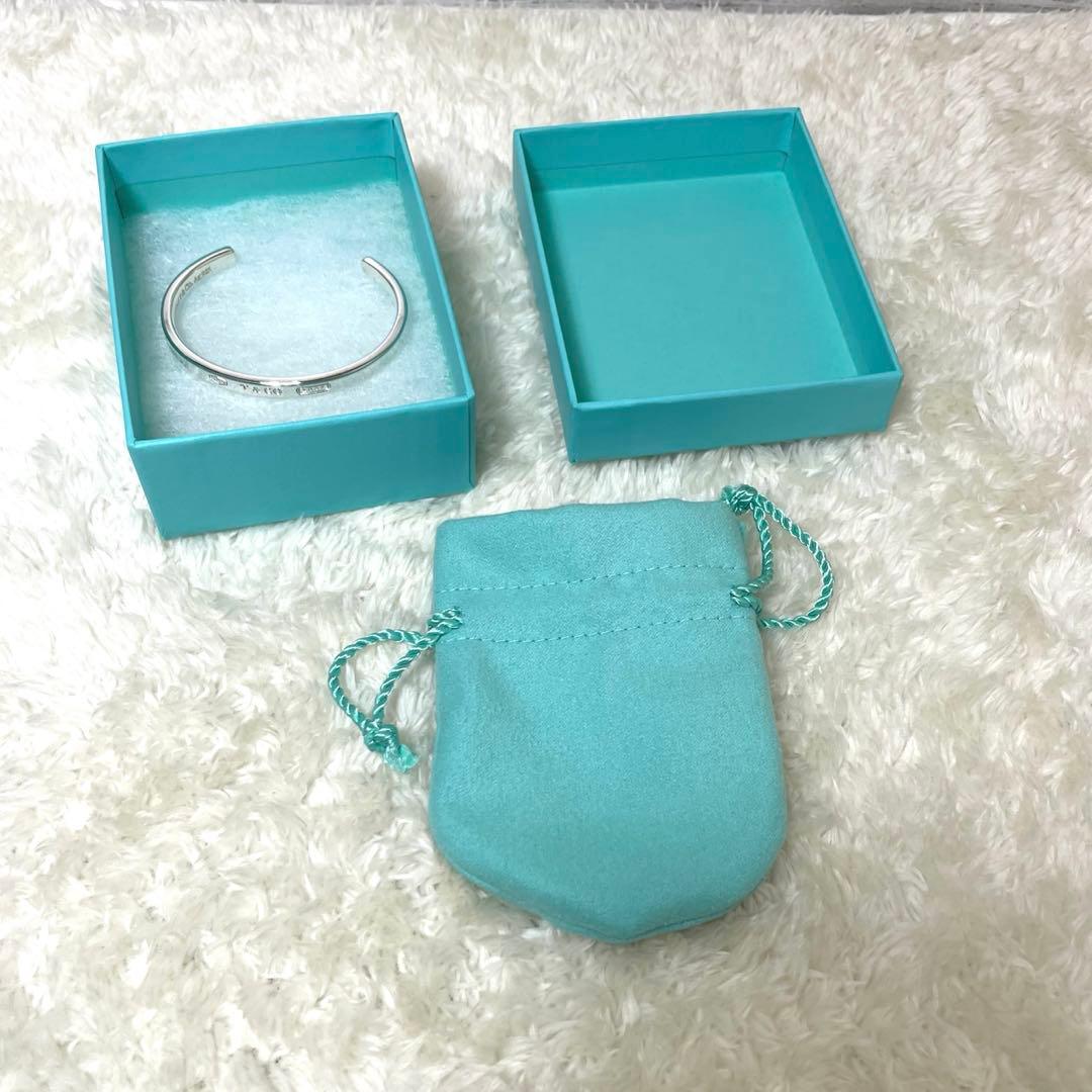 【極美品】ティファニー　ナロー1837 カフバングル　925 箱、巾着袋付属