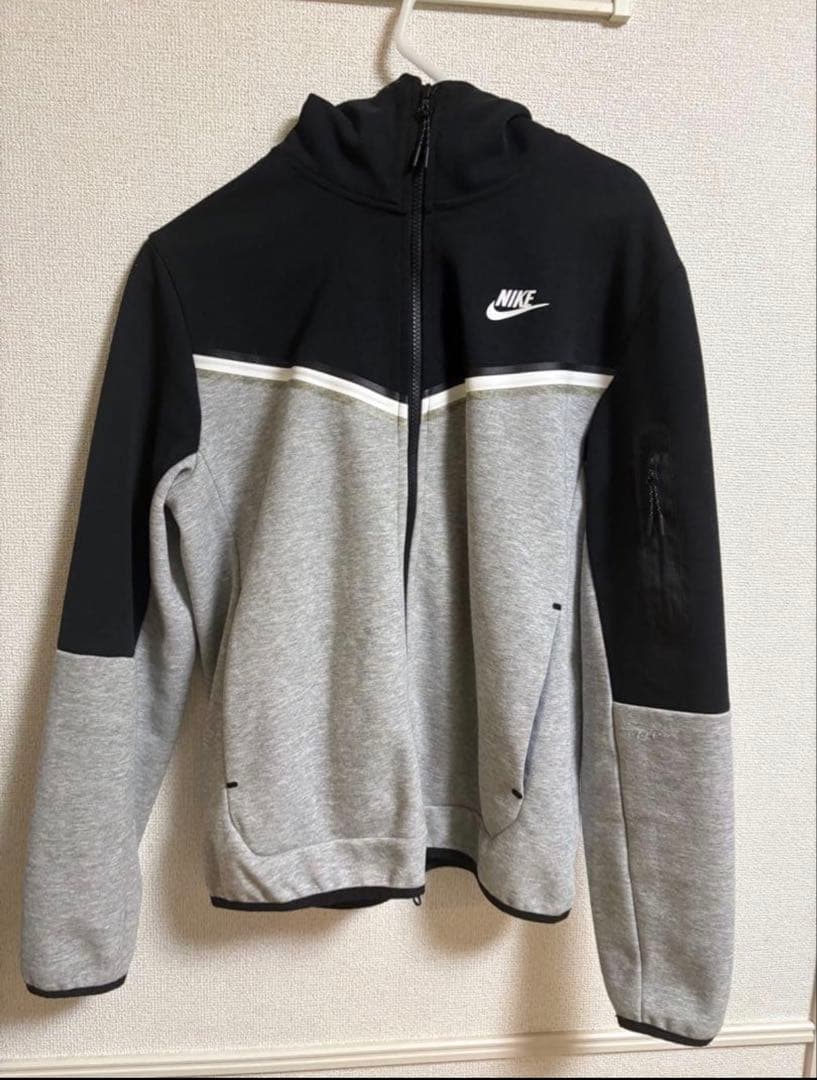 NIKE テックフリース 海外