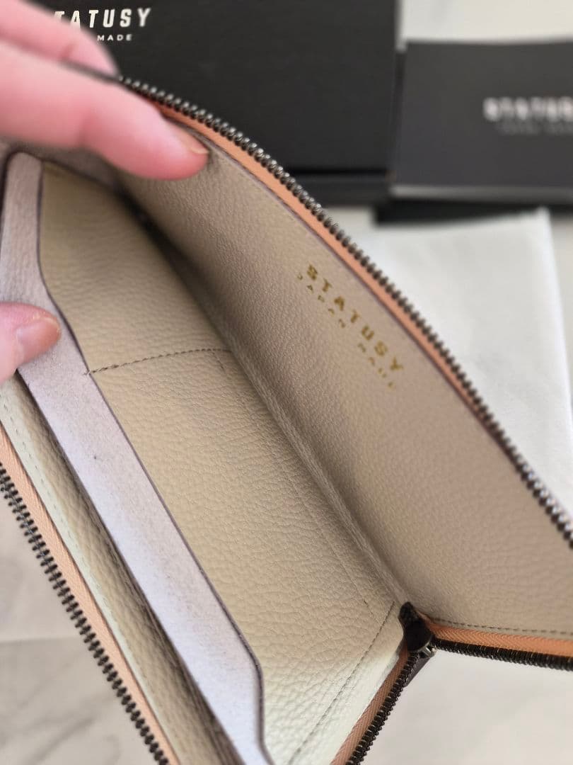 ○®さま専用○STATUSY ステータシー　ジップ　長財布