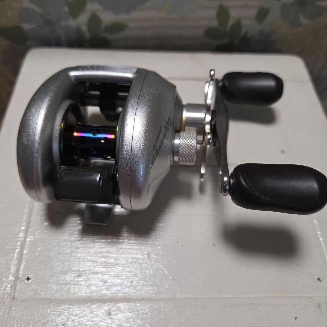 シマノ　メタニウムMg　右巻き　リール　年末セール