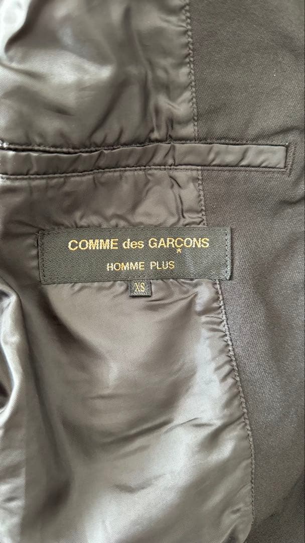 コムデギャルソンオムプリュス 定番 エステル縮絨 2ボタンジャケット ポリ縮