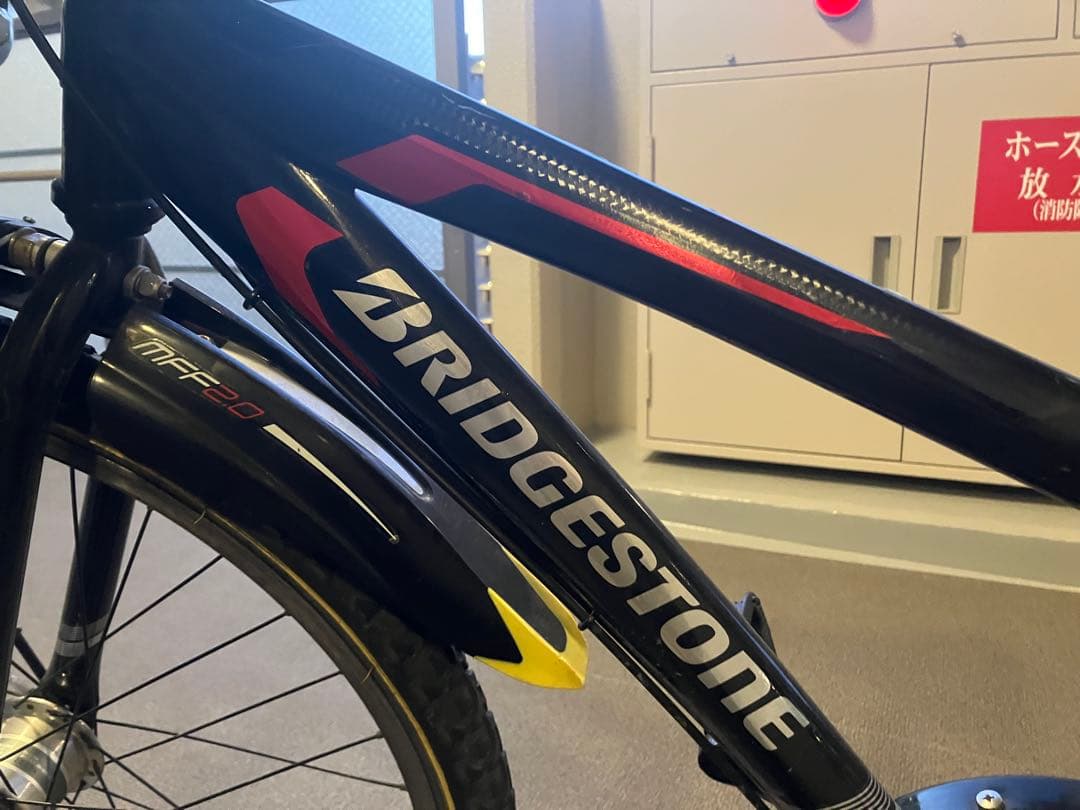 BRIDGESTONE クロスファイヤー　ジュニア 点灯虫CFJ47T キッズ黒