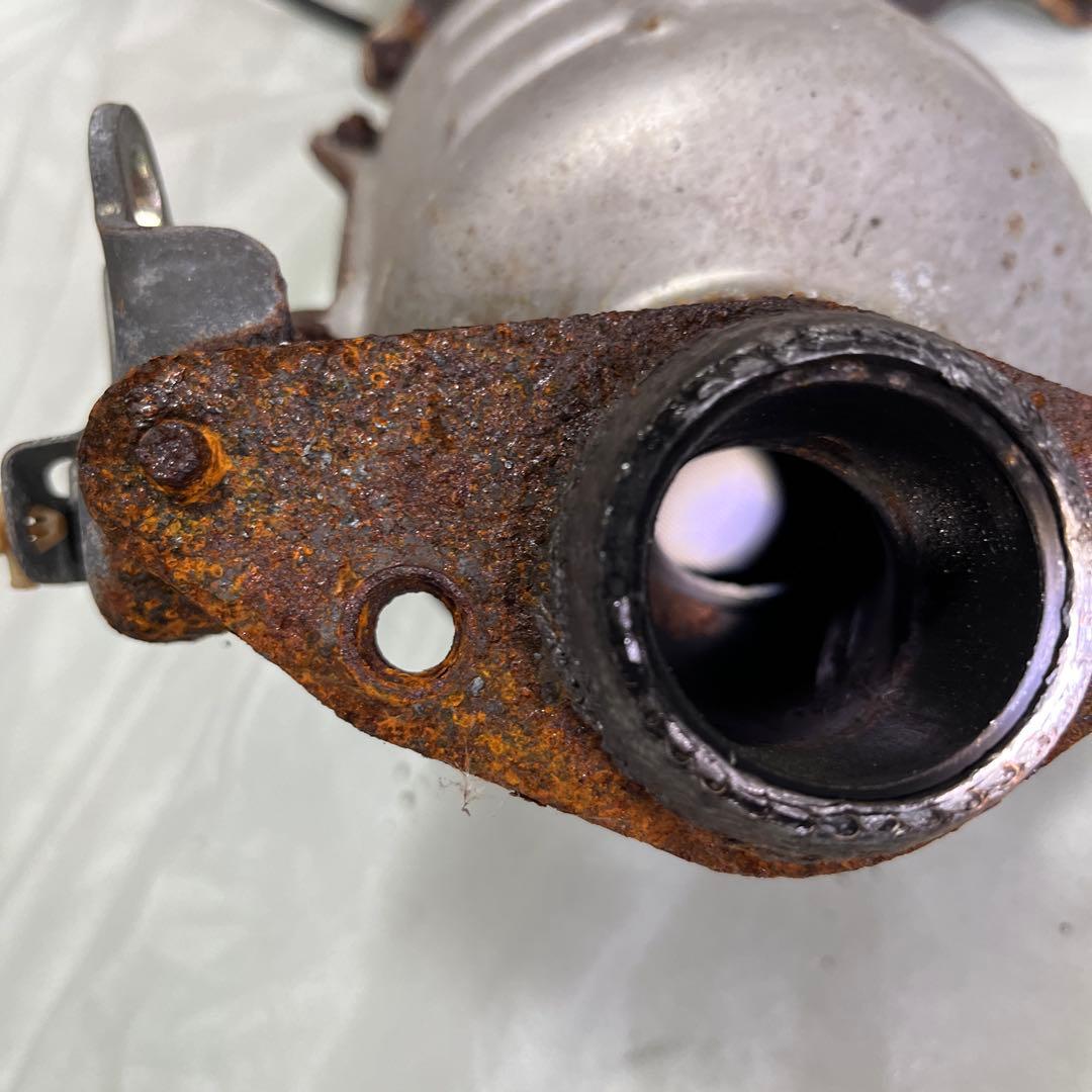 スズキ　パレット　触媒