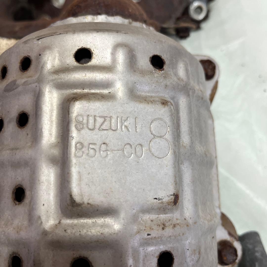 スズキ　パレット　触媒