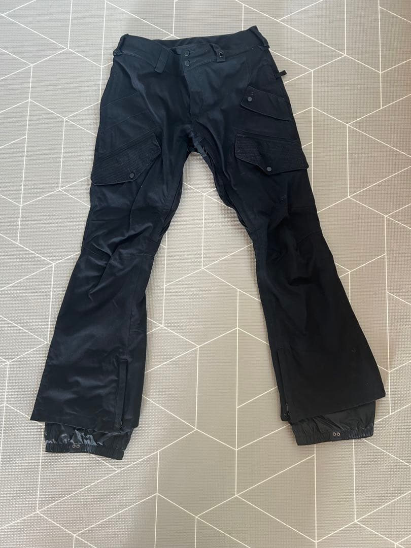 burton スノーボードウェア 上下　M&Sサイズ