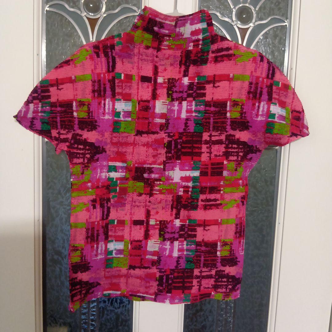 me ISSEY MIYAKE トップス　プリーツ　ミー　イッセイミヤケ