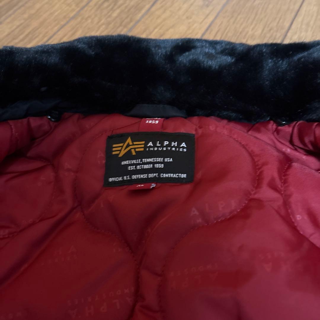 ALPHA INDUSTRIES フライトジャケット