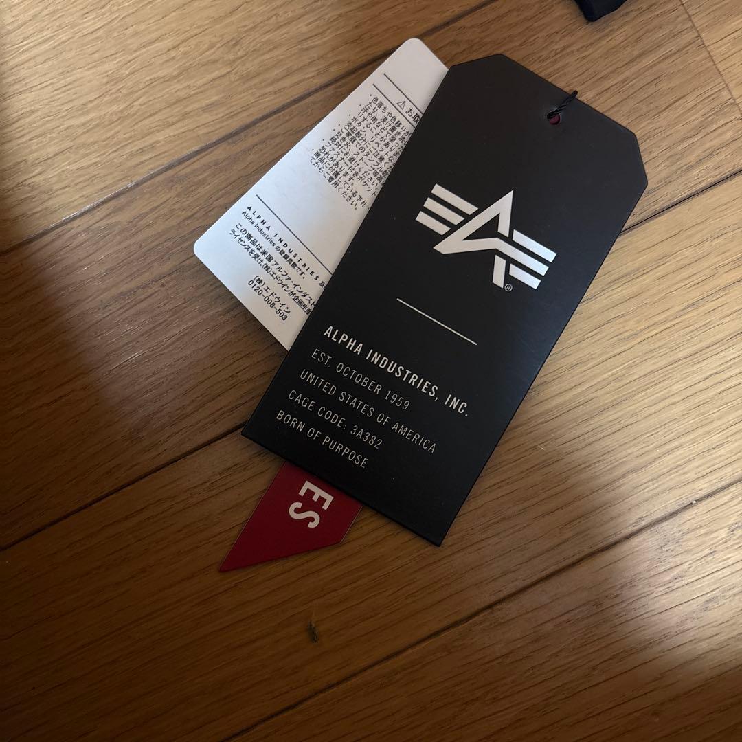 ALPHA INDUSTRIES フライトジャケット