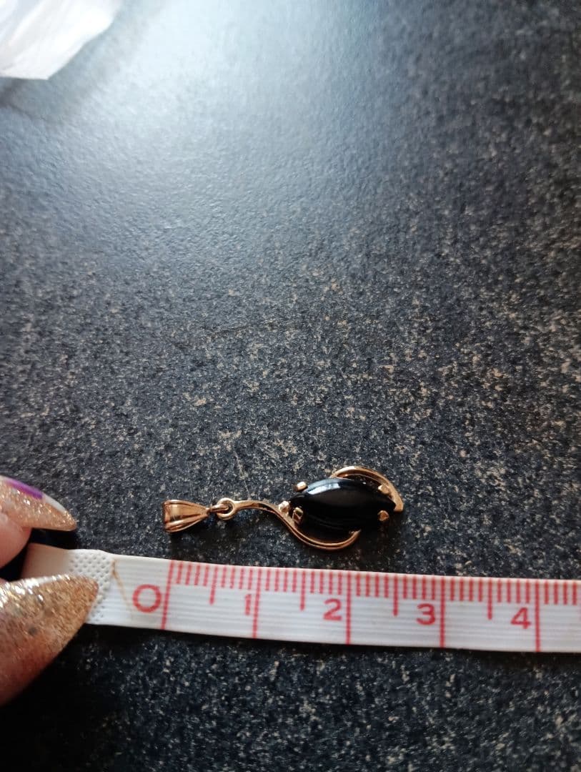 k14 エレガントな黒珊瑚のペンダント　マウイダウバー