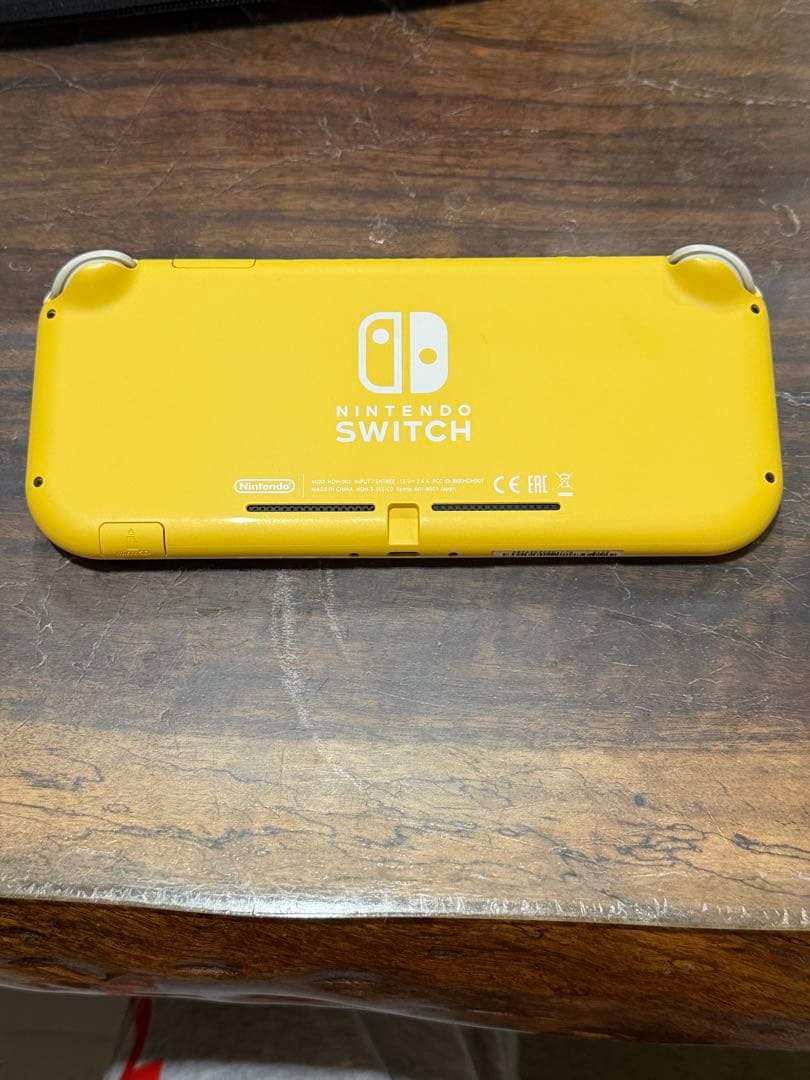 Nintendo Switch Lite イエロー おまけ付き