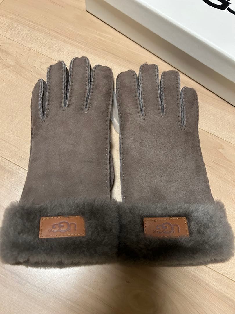 ⚠️お値下げしました！！★UGG ムートングローブ★美品！！