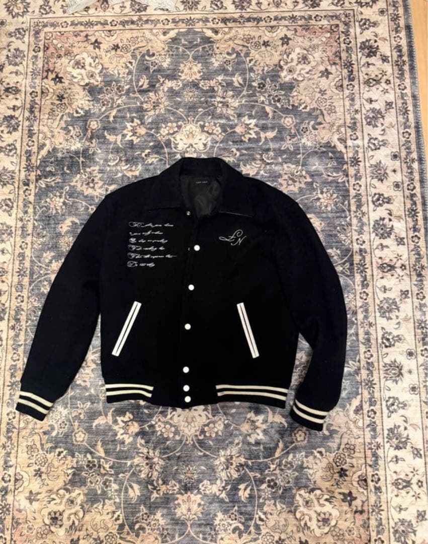 LAST NEST ブラック スタジャン Mサイズ