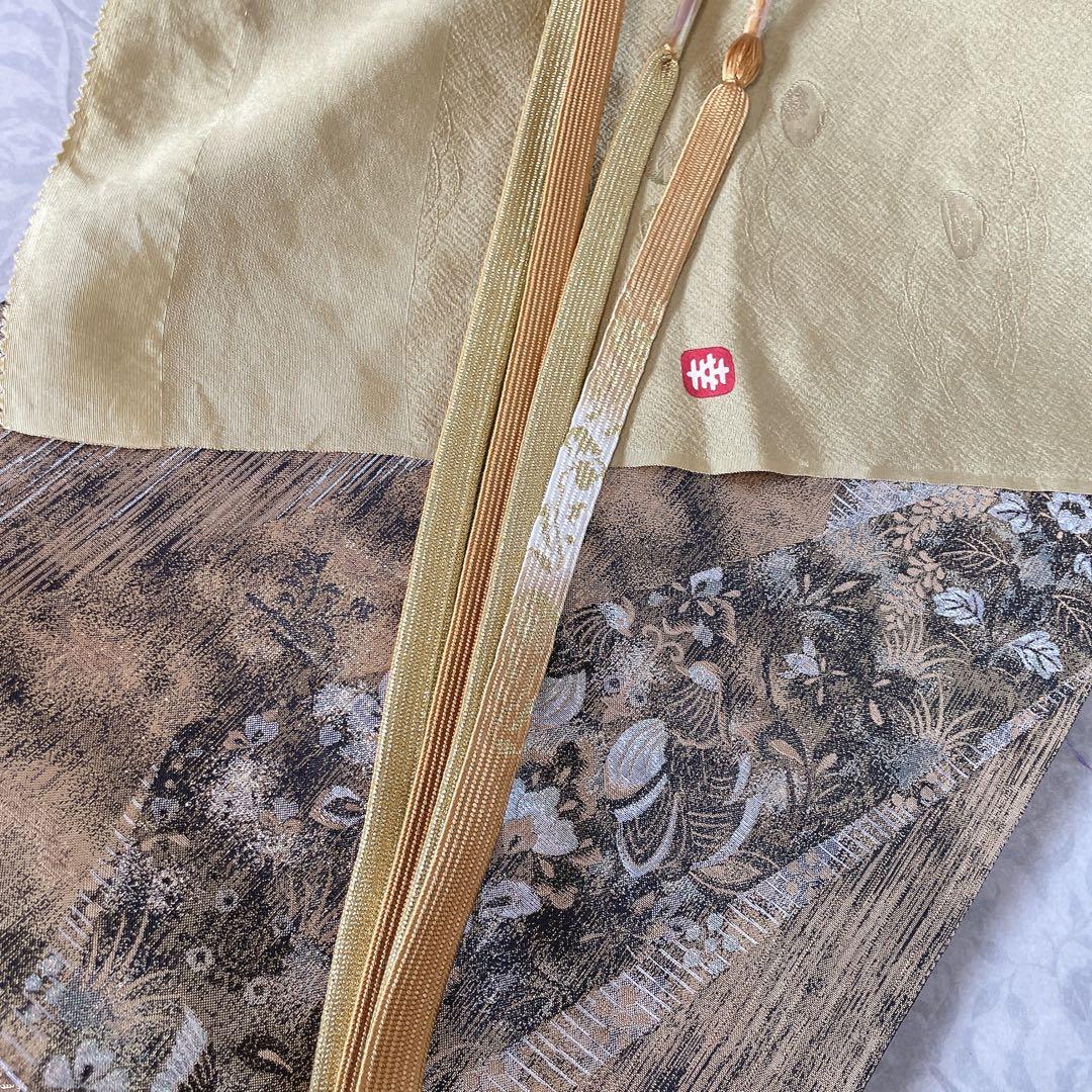 訪問着　フルセット　鳥　猫　鼠　旬　落款　可愛らしい　金駒刺繍　Q4