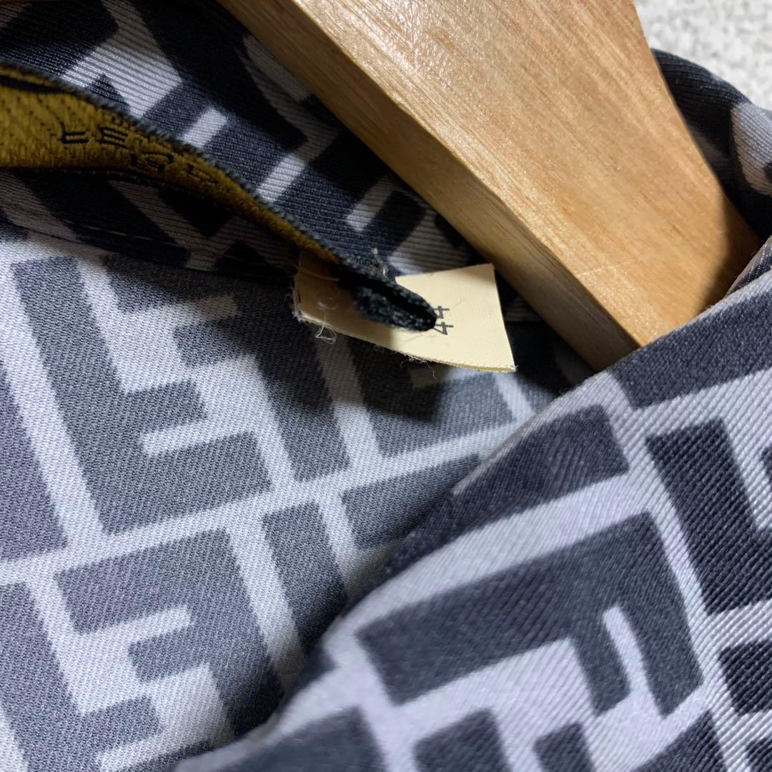 フェンディ モア 人気 セレブ 高級 上品 トップス シンプル F柄 インナー