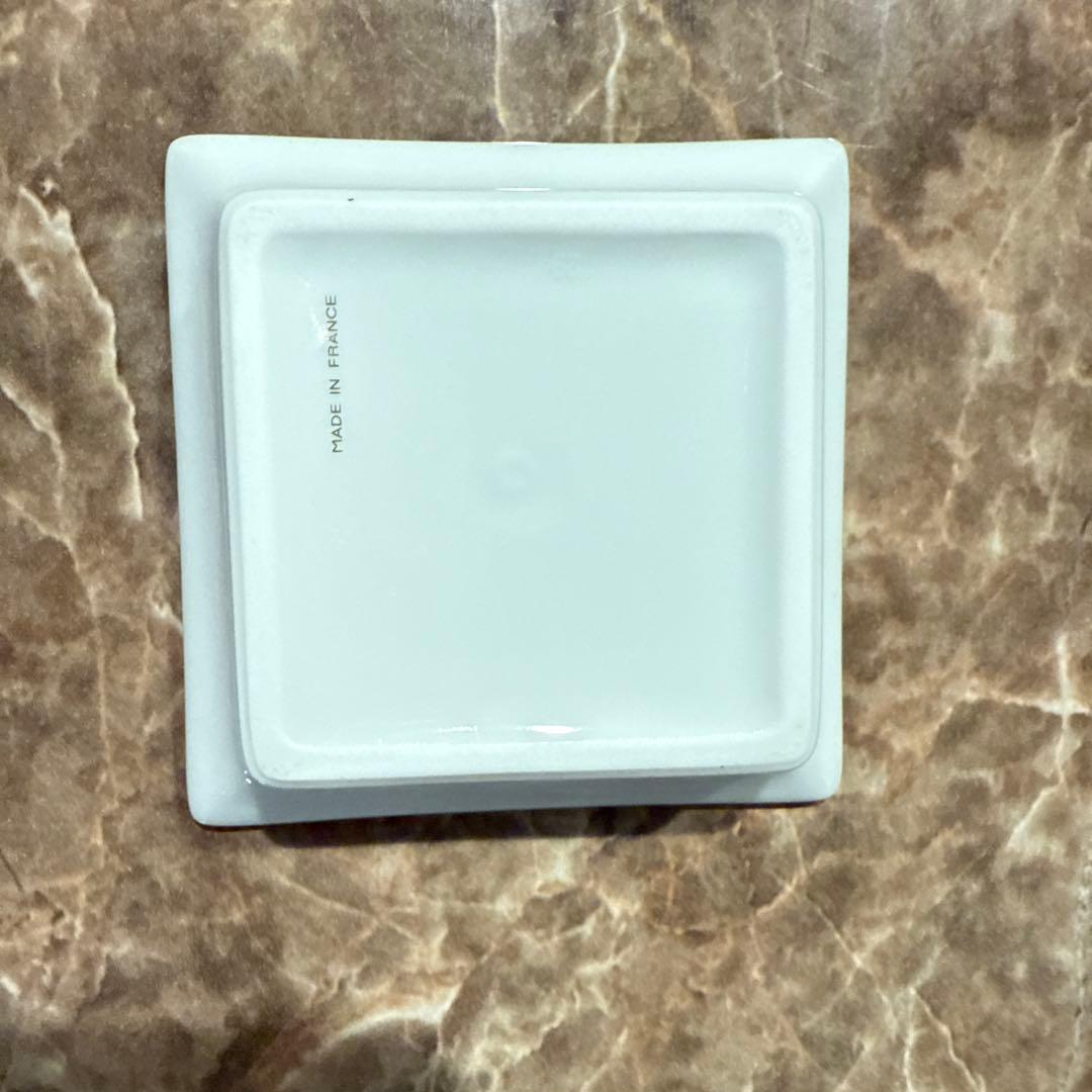 Cartier スクエア型皿 ホワイト/ネイビー