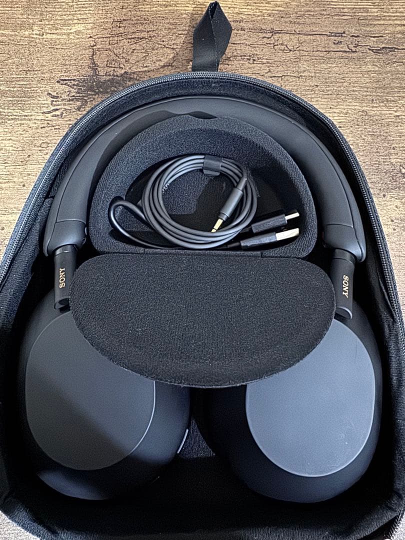 SONY WH-1000XM5（ブラック）