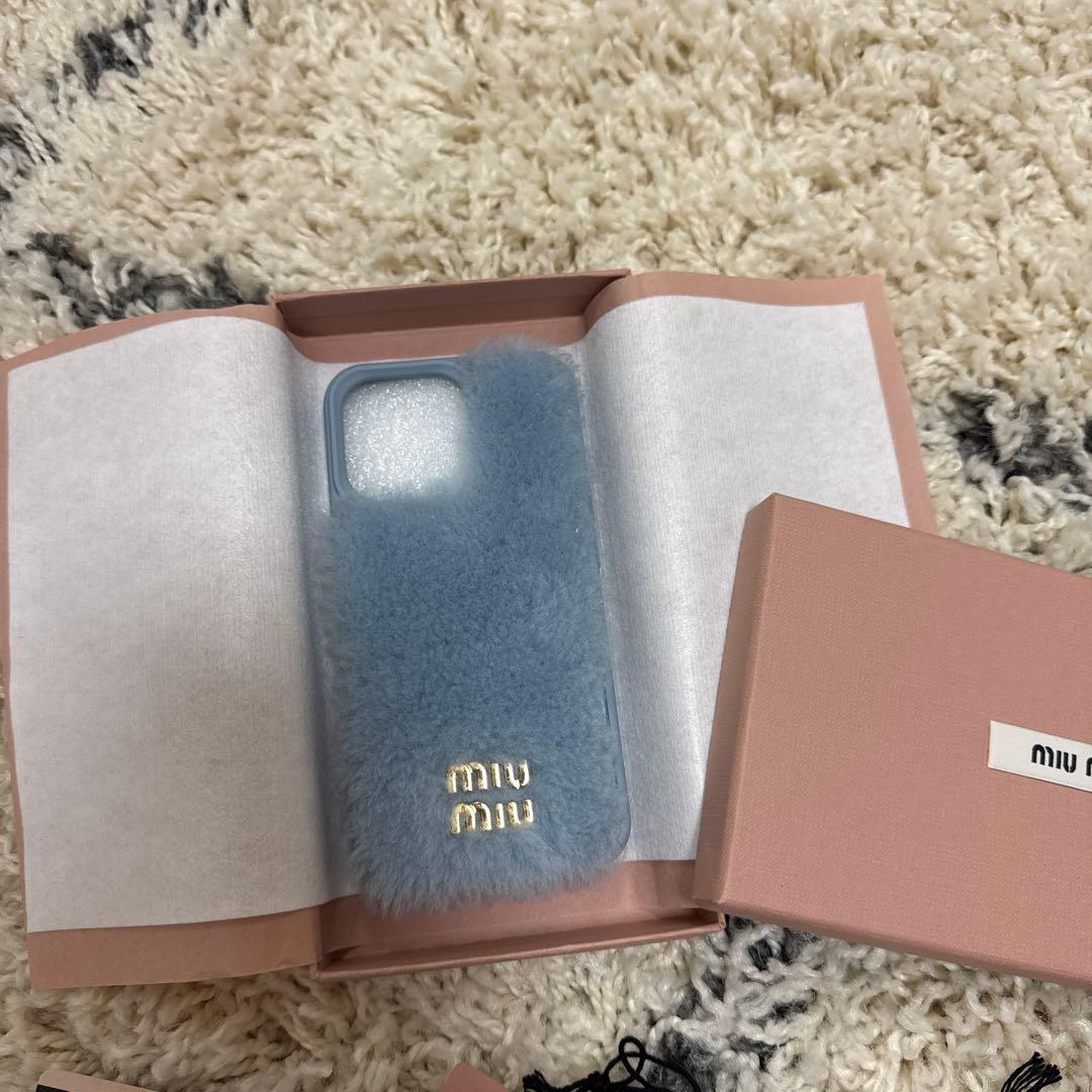 【超美品】miumiu iPhone13proケース