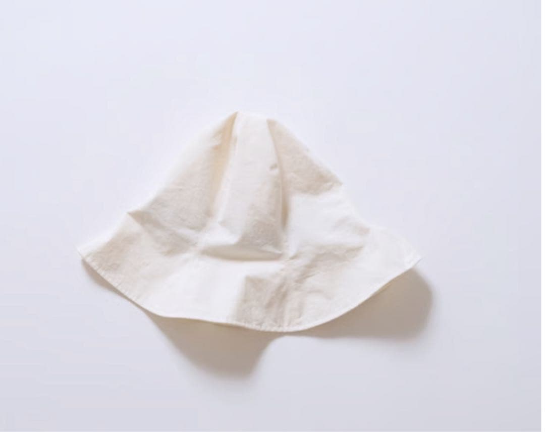 Yoli◯ヨリ◯Tulip hat◯ホワイト