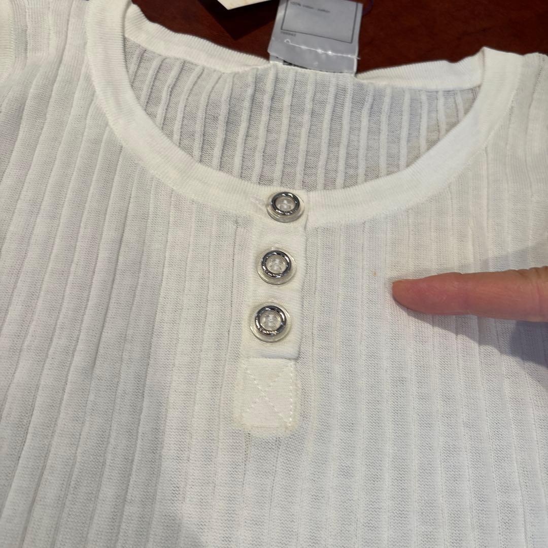 CHANEL タンクトップ 42 ボタン　ホワイト　新品　ノースリーブ