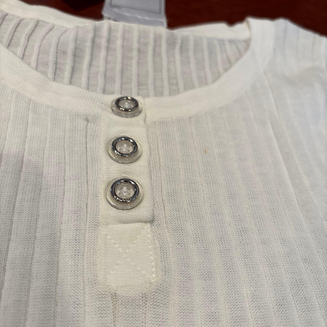 CHANEL タンクトップ 42 ボタン　ホワイト　新品　ノースリーブ