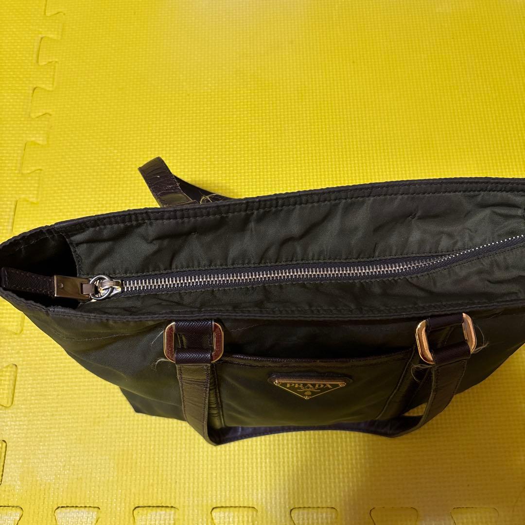 PRADA オリーブグリーン トートバッグ
