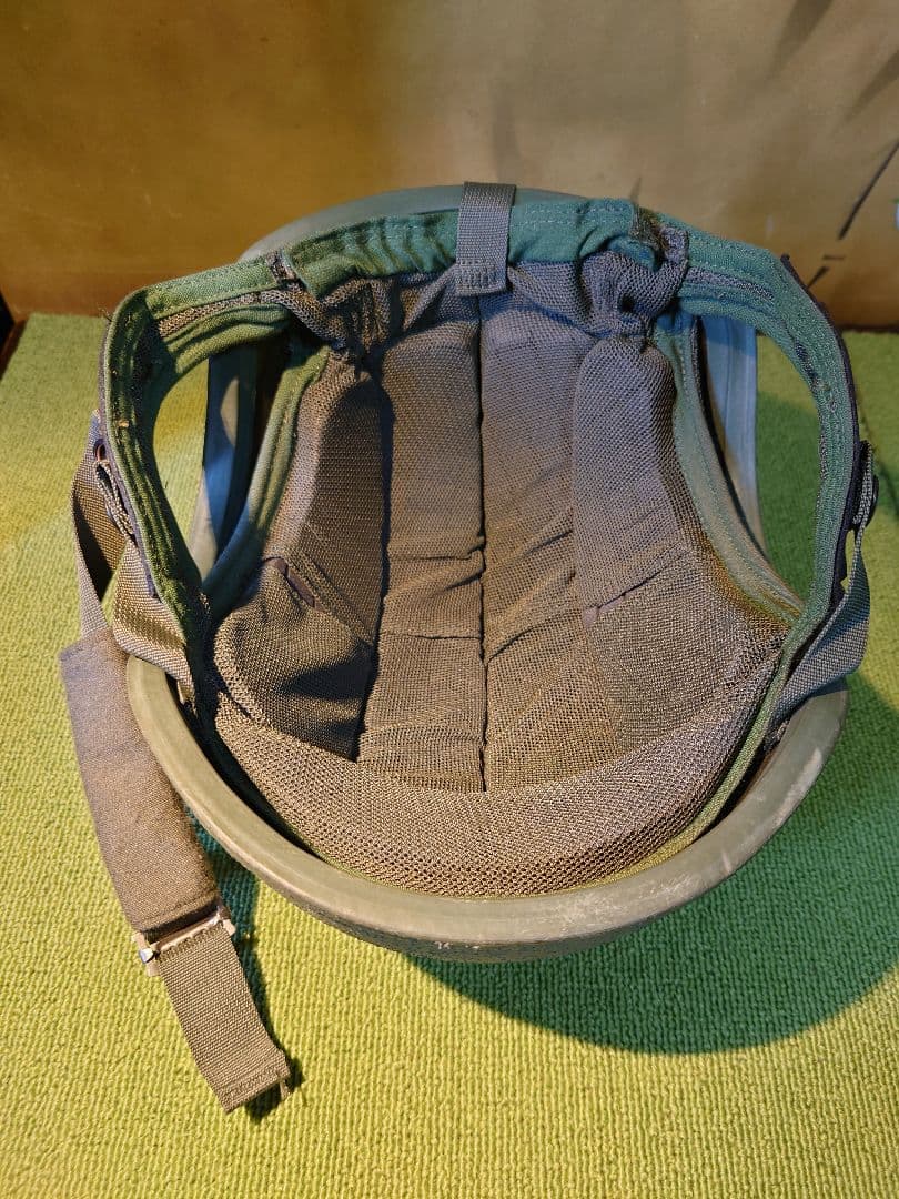 実物　米軍放出品　CVCタンカース　DH-132Bハイカット防弾ヘルメット