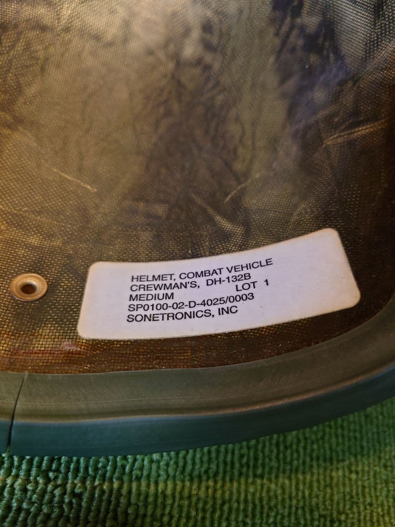実物　米軍放出品　CVCタンカース　DH-132Bハイカット防弾ヘルメット