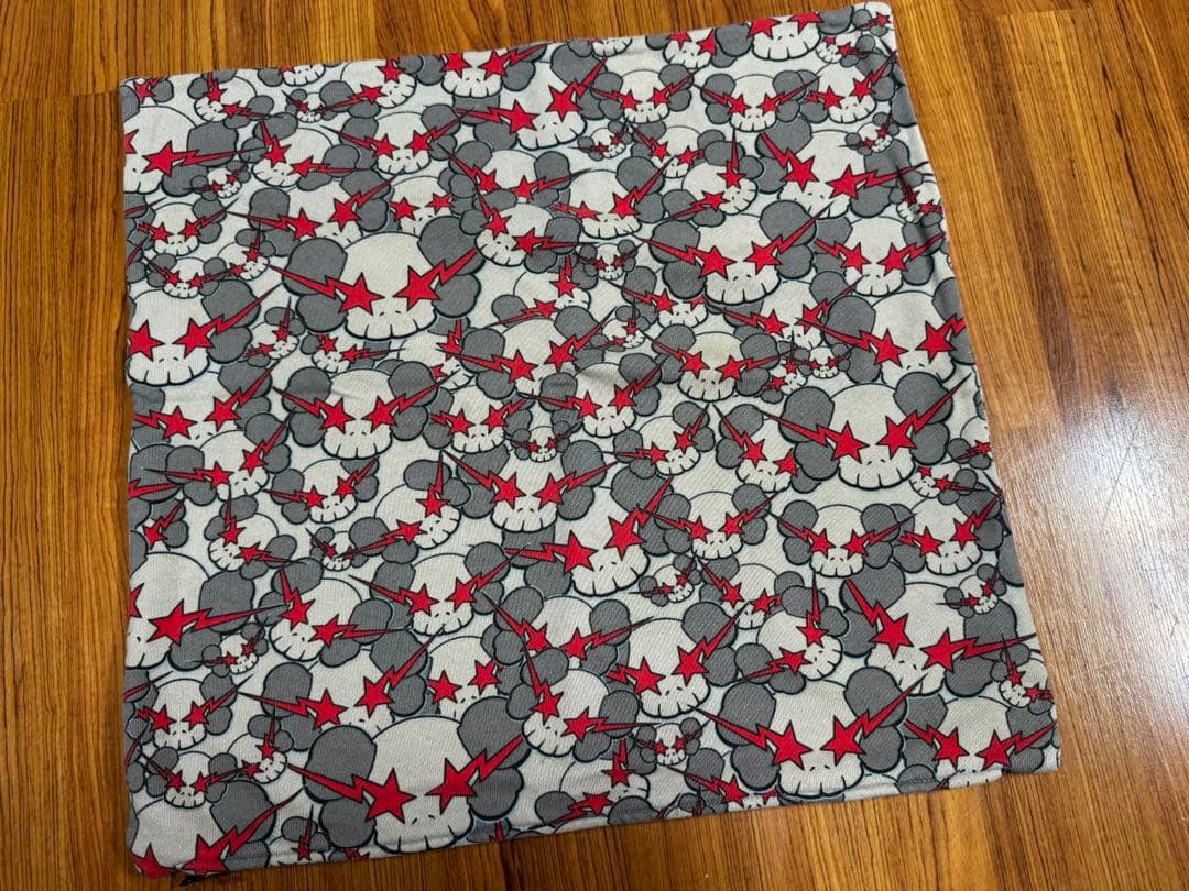 originalfake KAWS クッションカバー 2枚セット