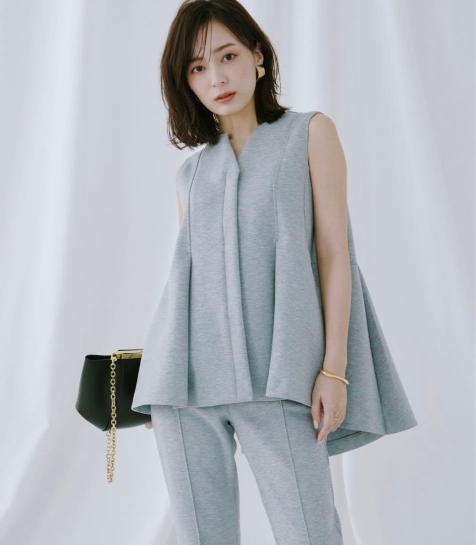 最終値下げ【新品未使用】anuans タックフレアカットベスト　グレー