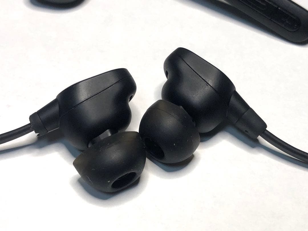 【やや訳あり】SONY WI-1000XM2 ワイヤレスイヤホン 中古です。