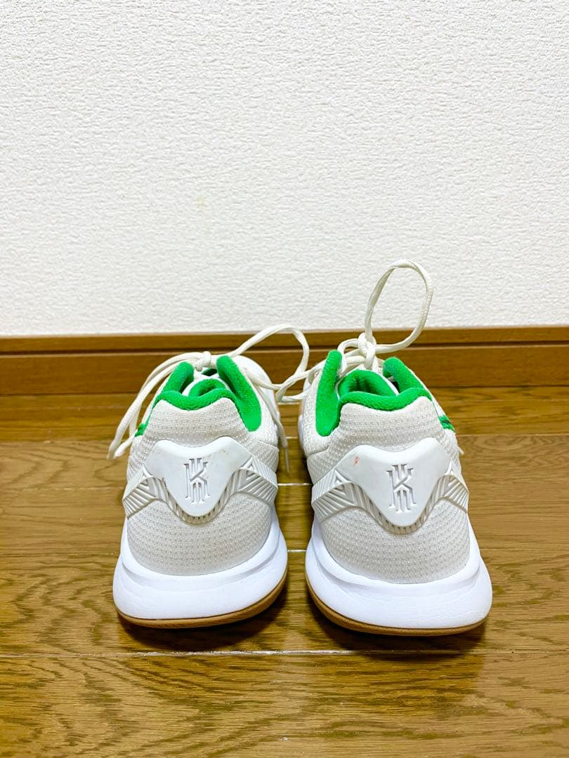 【レア】NIKE KYRIE ナイキ カイリー フライトラップセルティックス