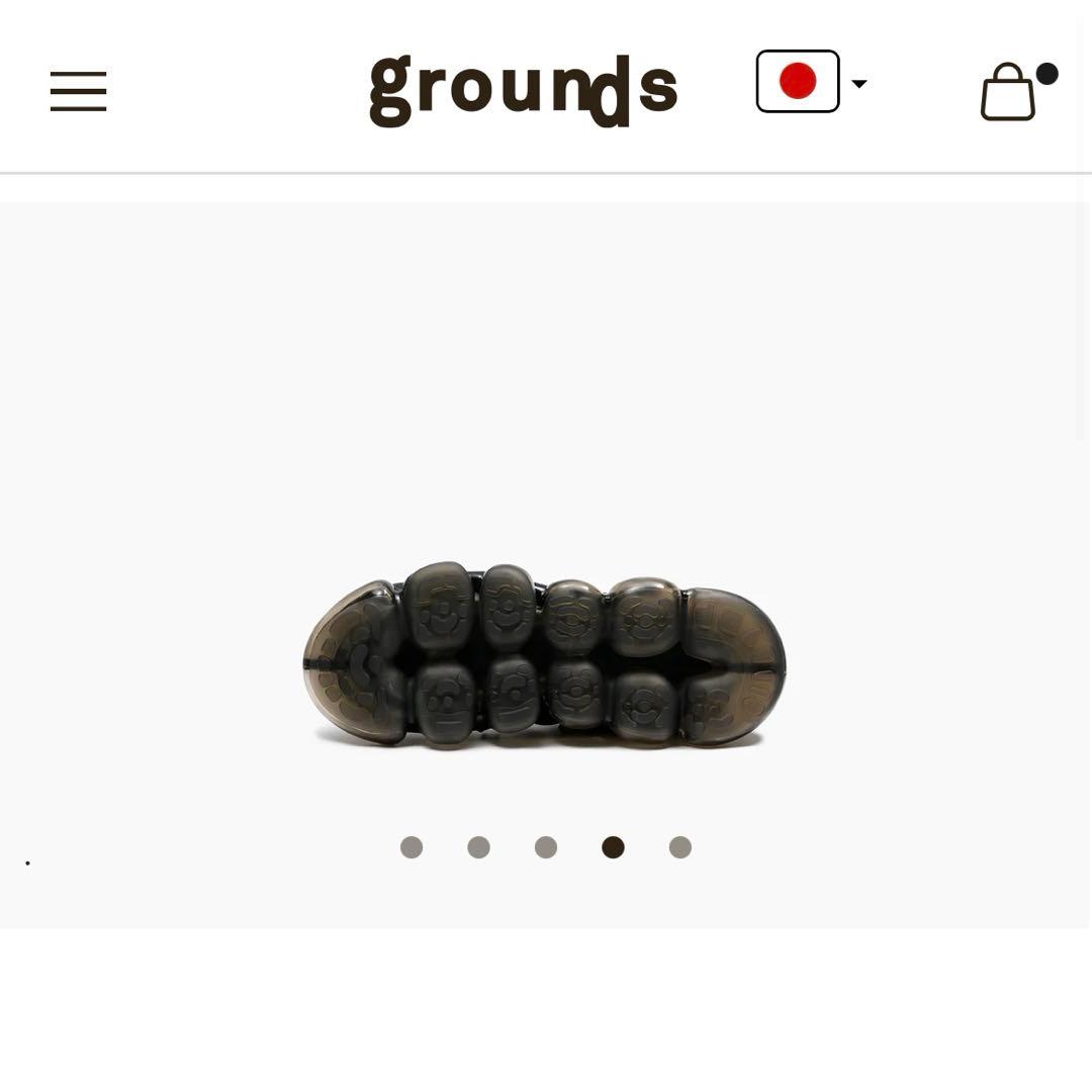 grounds JEWELRY STONE クリームブラックスニーカー