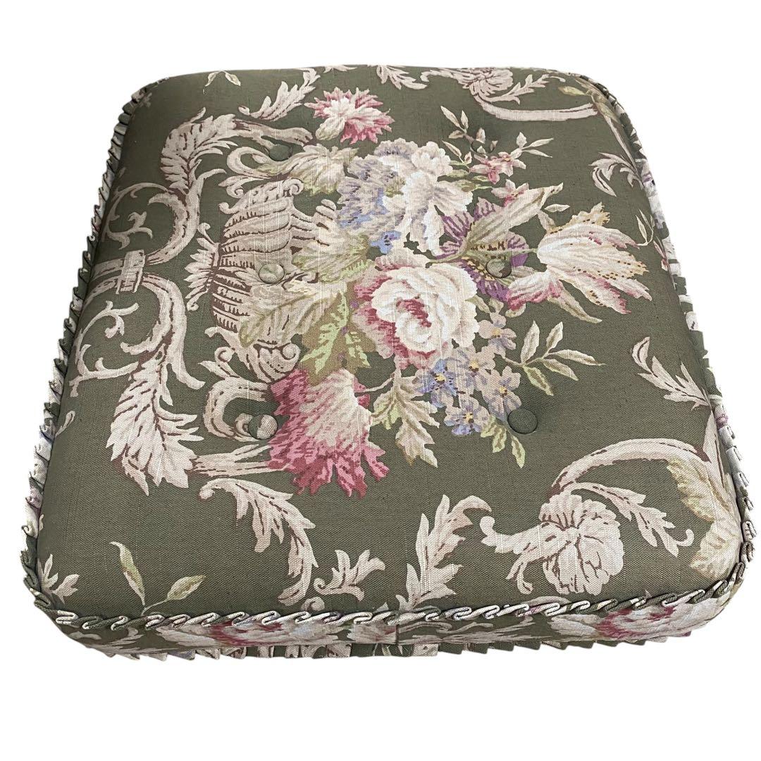 【現状品】カリモク コロニアル オットマン 花柄