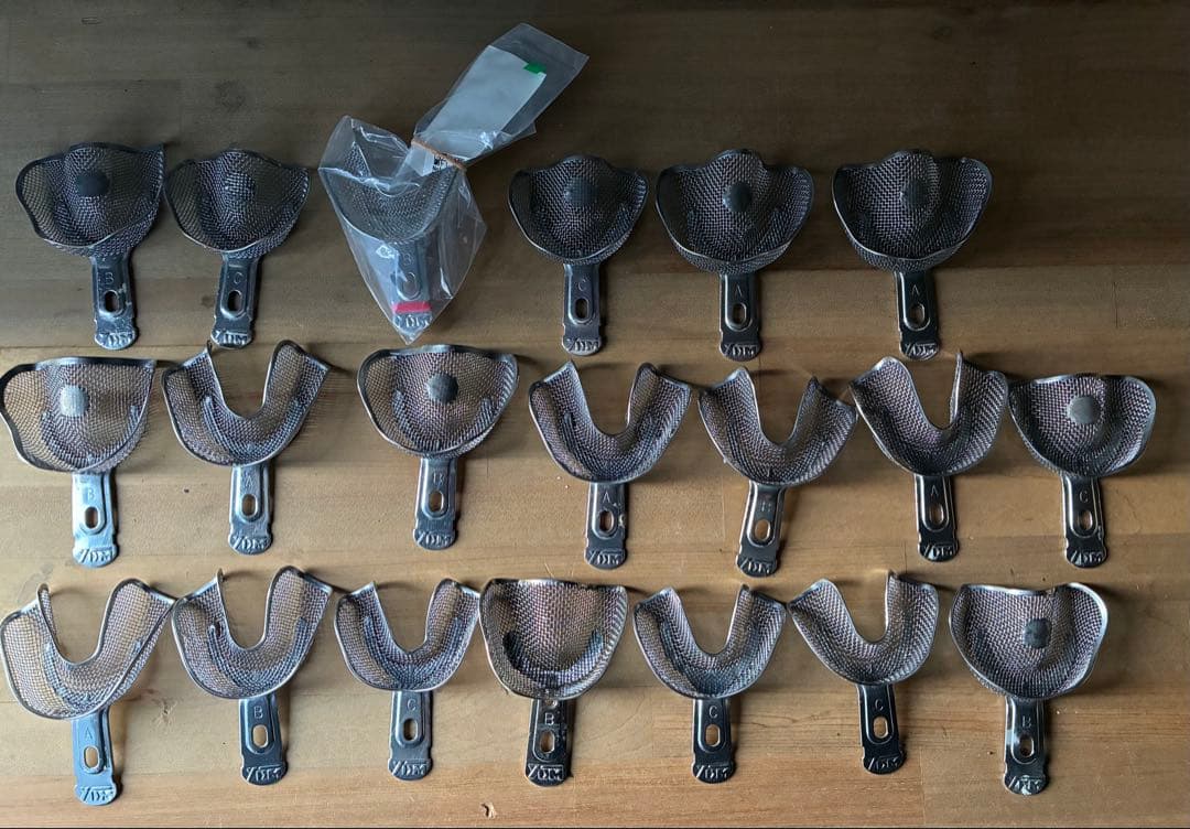 歯科器具　印象トレー　歯科技工