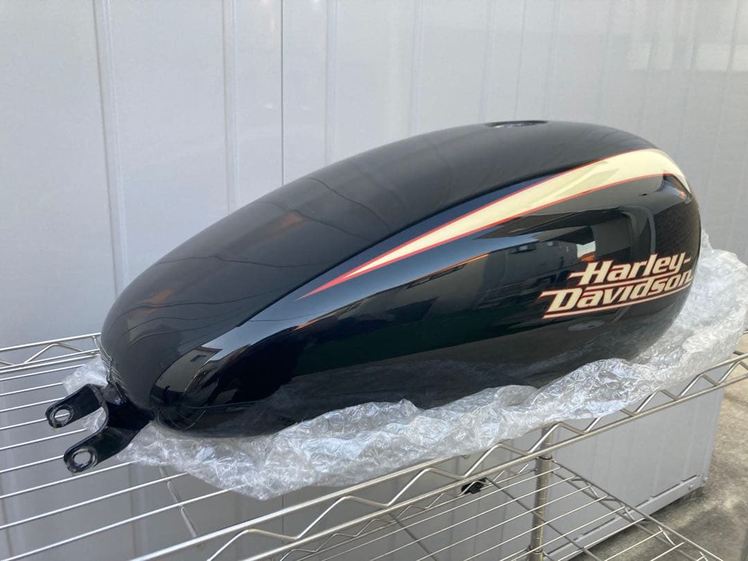 スポーツスター17Lタンク xl1200 883 4.5ガロン 凹み無し