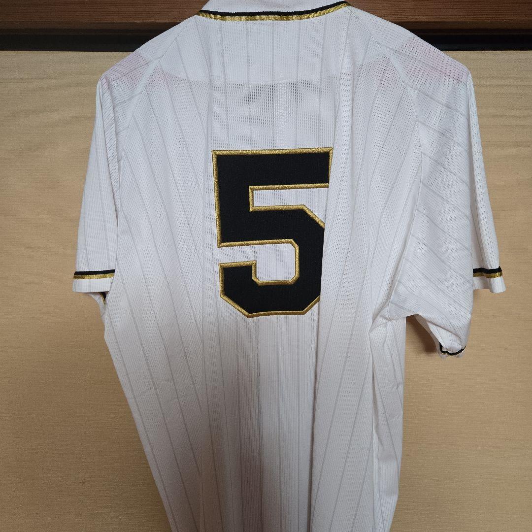 阪神タイガース　伝統の一戦ユニフォーム 　近本光司