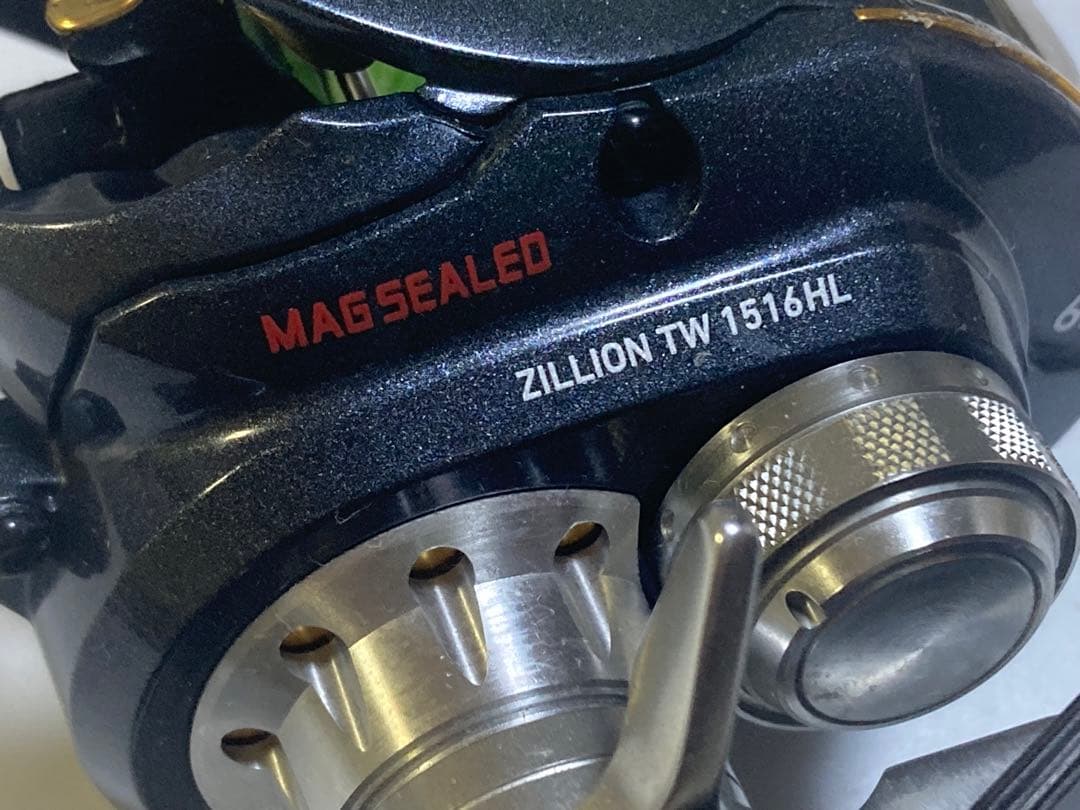 ダイワ　ZILLION TW 1516HL 両軸リール