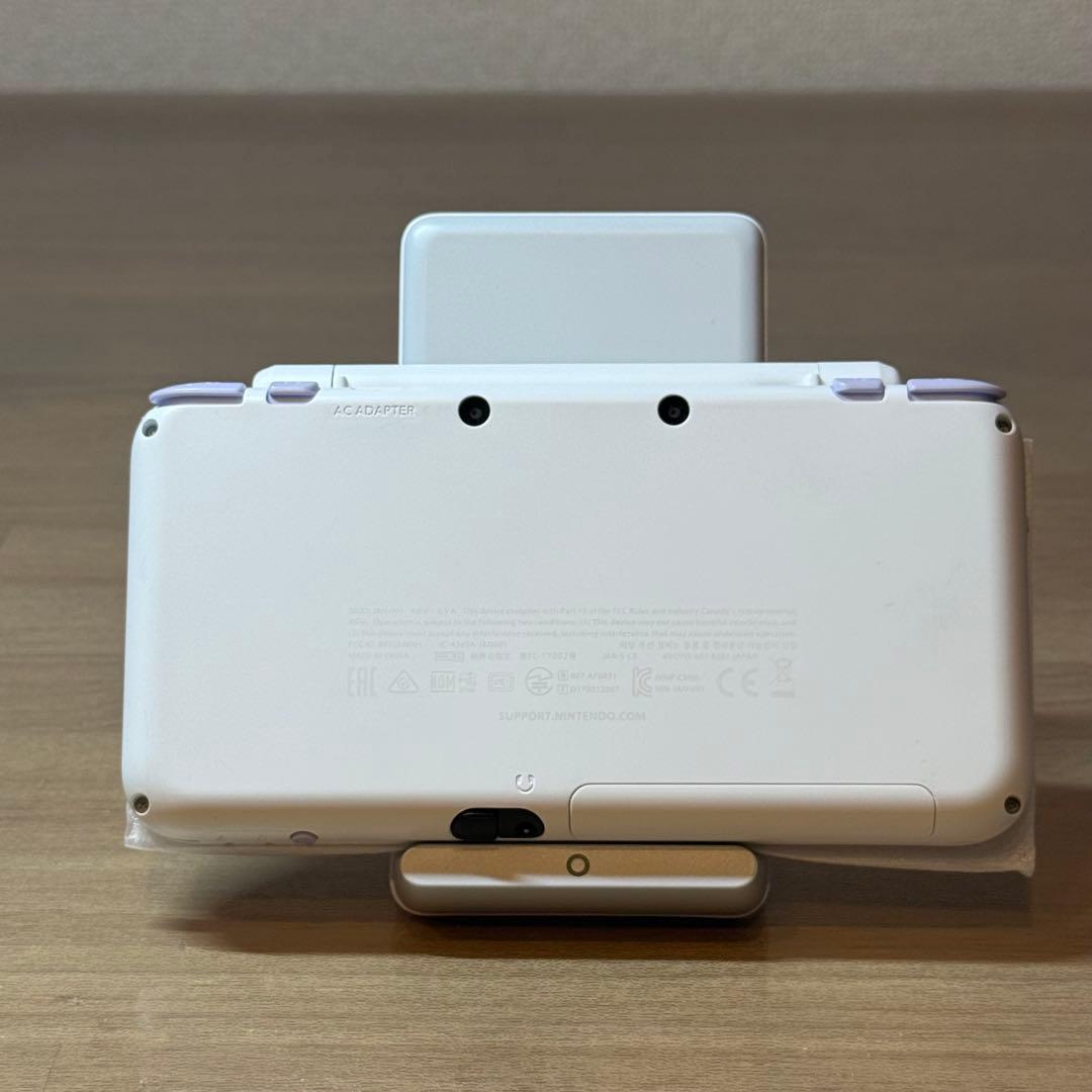 4-156【美品】Newニンテンドー2DS LL ホワイト×ラベンダー 箱付き