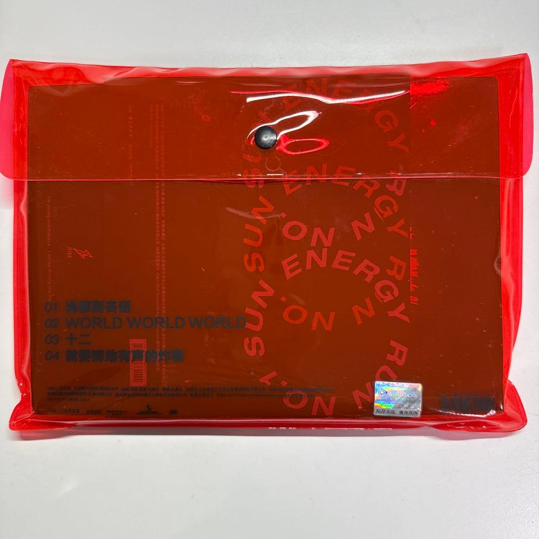 R1SE アルバム　周震南、刘也トレカ