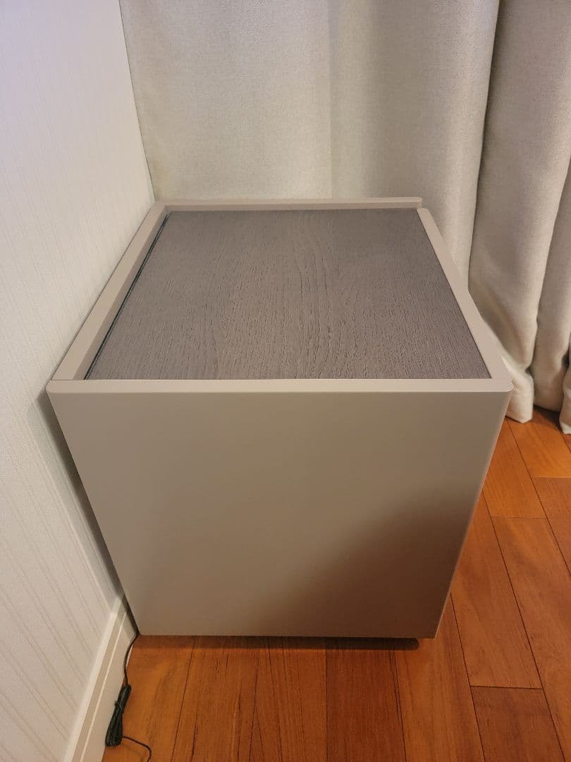 Molteni＆C［モルテーニ］サイドテーブル（ナイトテーブル）