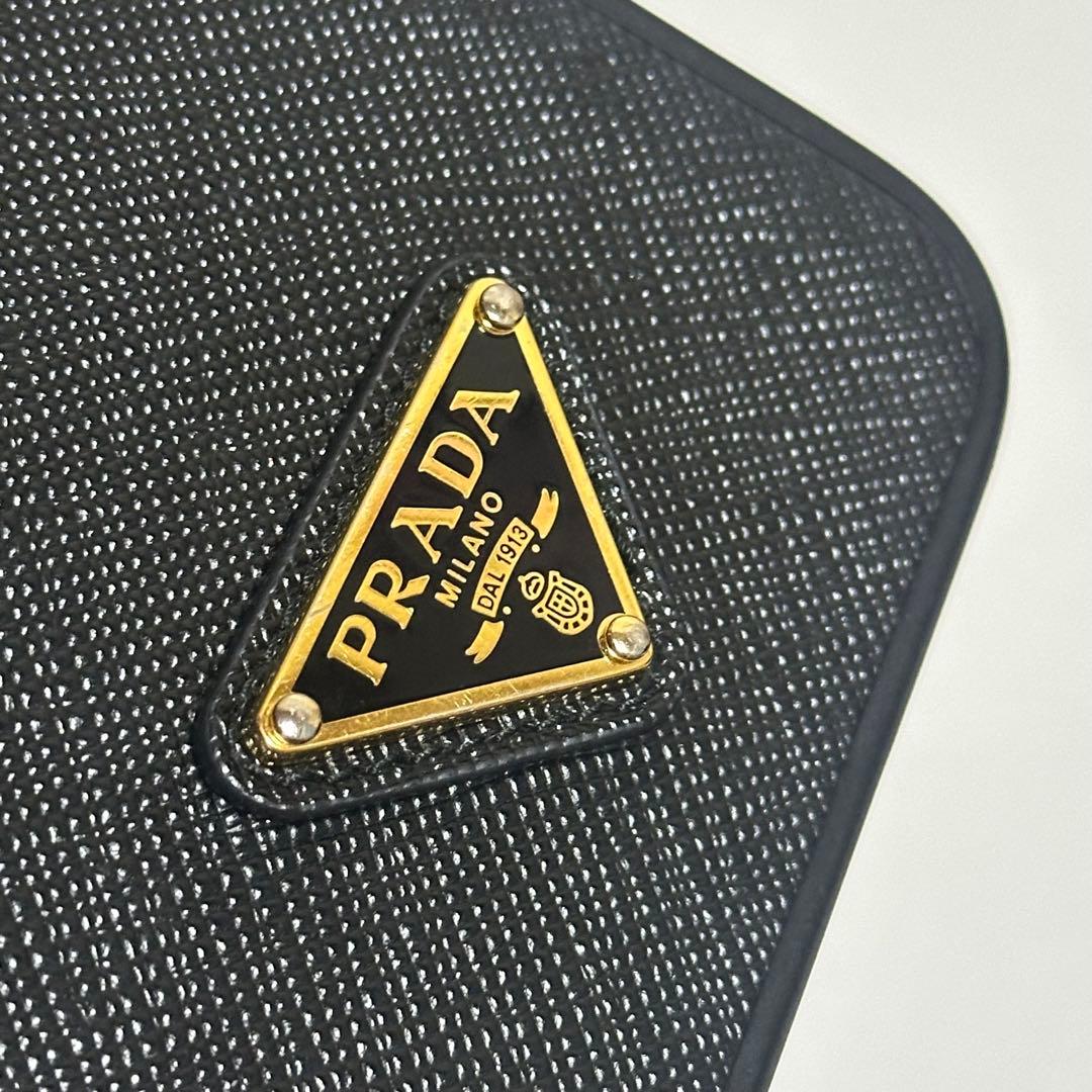 PRADA ケース iPhone14PROMAX 1ZH165 プラダ