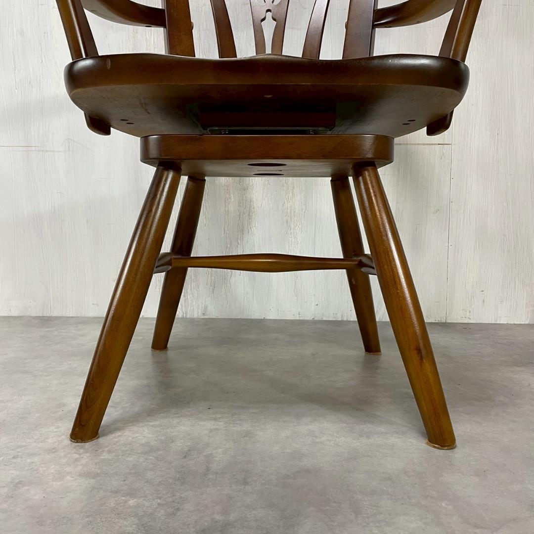 カリモク家具 回転式 アームチェア ダイニングチェア 無垢材 国産家具 A