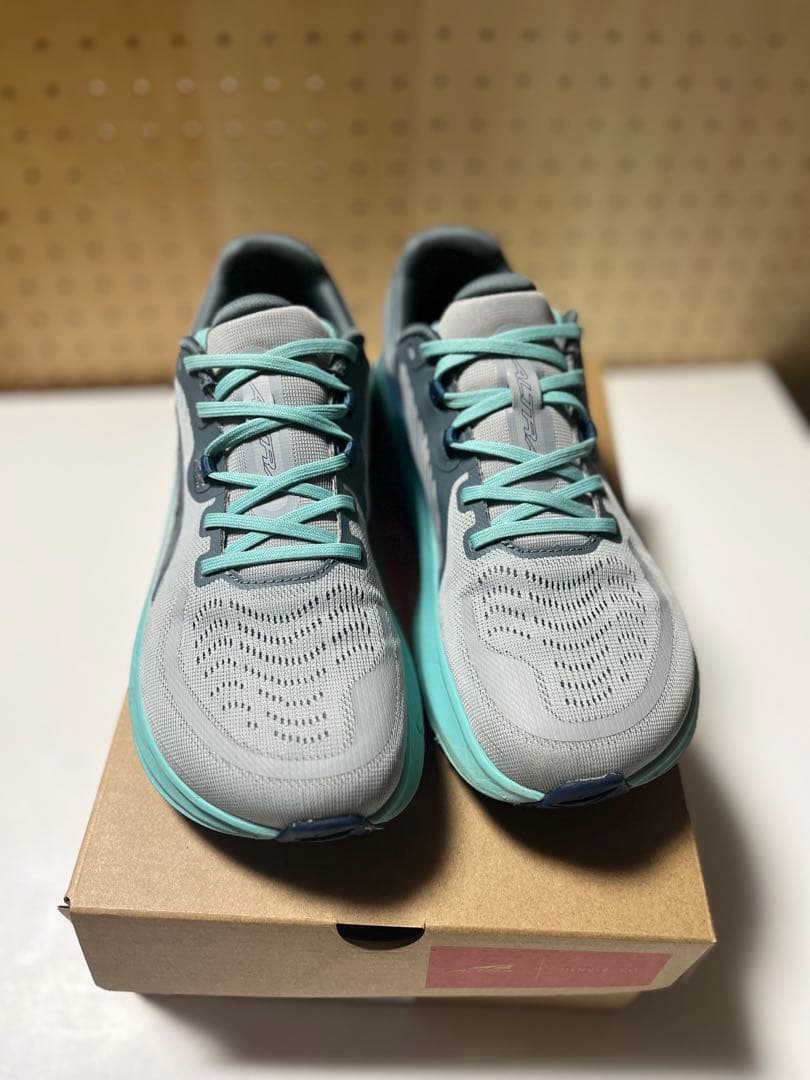 アルトラ　W PARADIGM 7 gray/TEAL size8
