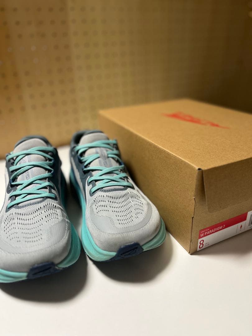アルトラ　W PARADIGM 7 gray/TEAL size8