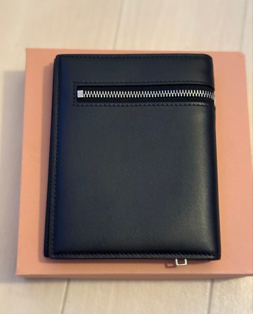 ACNE STUDIOS レザー ウォレット ファスナーディテール