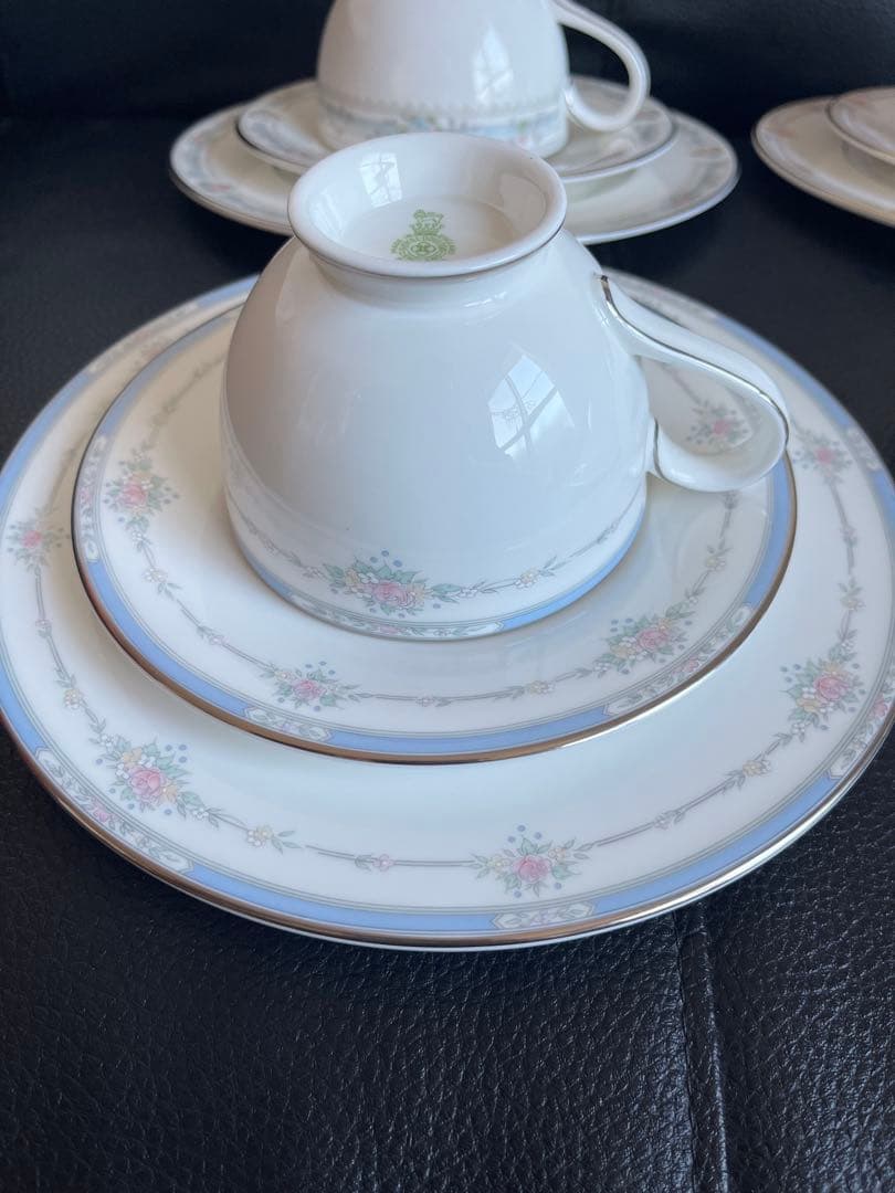 最終値下げ英国製ロイヤルドルトン 花柄違い 6セット 未使用品