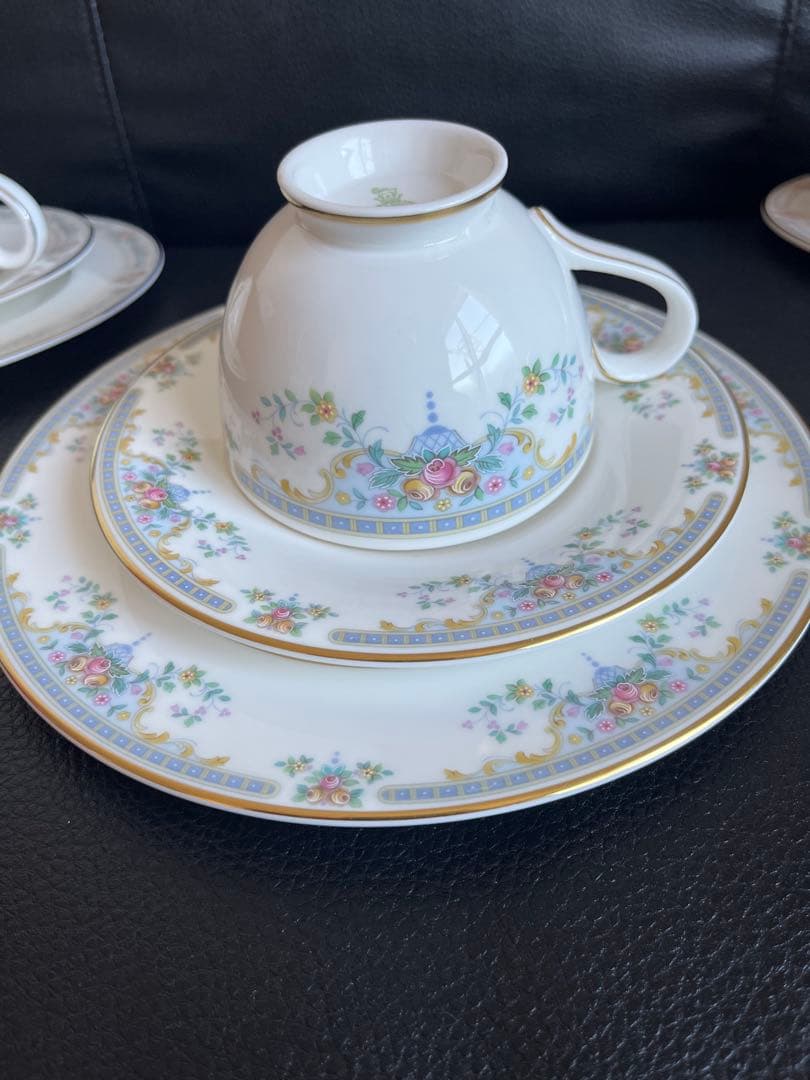 最終値下げ英国製ロイヤルドルトン 花柄違い 6セット 未使用品