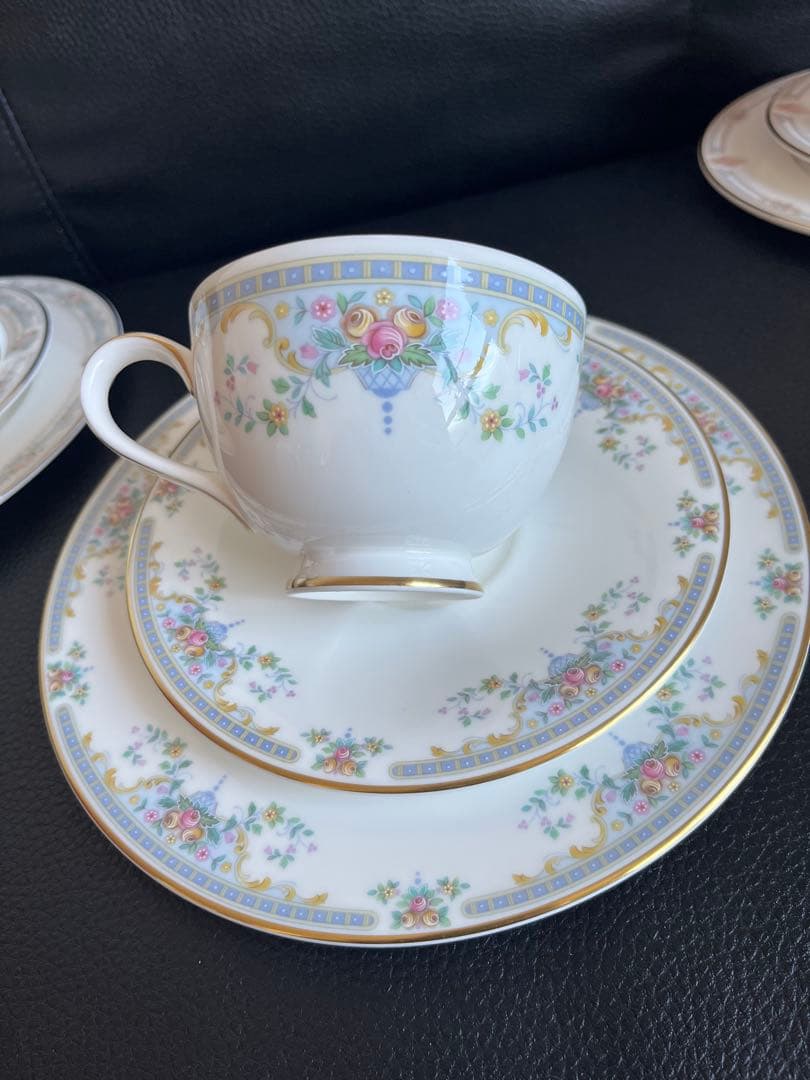 最終値下げ英国製ロイヤルドルトン 花柄違い 6セット 未使用品