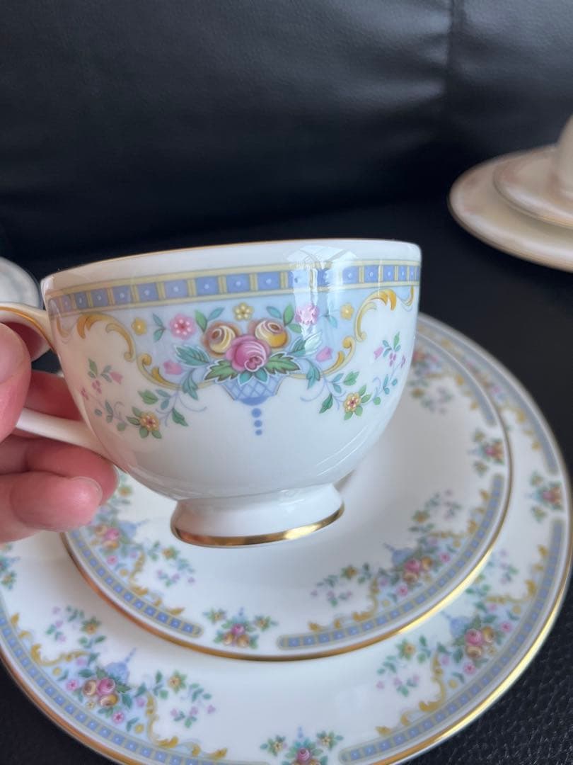 最終値下げ英国製ロイヤルドルトン 花柄違い 6セット 未使用品